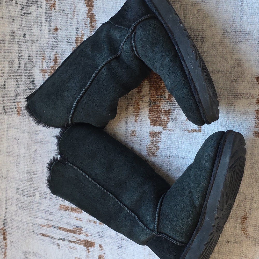 UGG Hunter Green Black Shearling Bailey Button Triplet II Boot Womens 9 - Picture 9 of 12